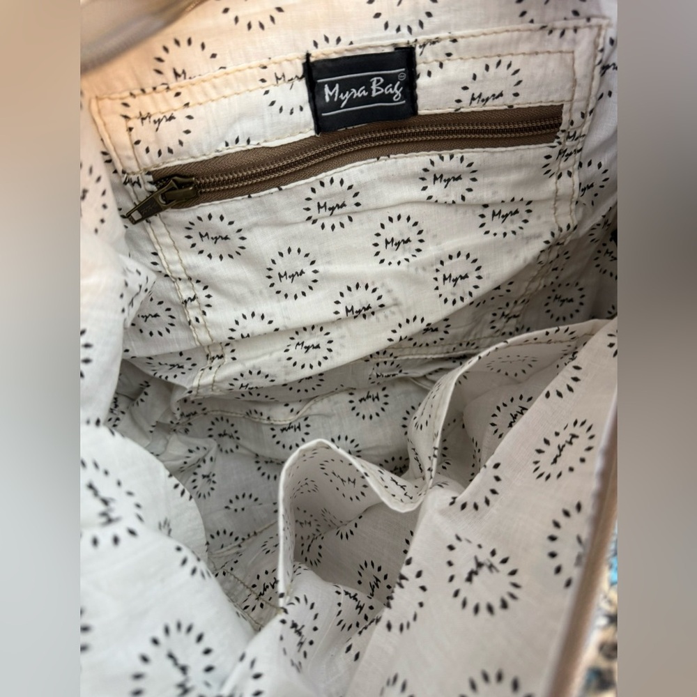 Myra Bag-San Ysidro Falls Floral Weekender Bag - Picture 5 of 15